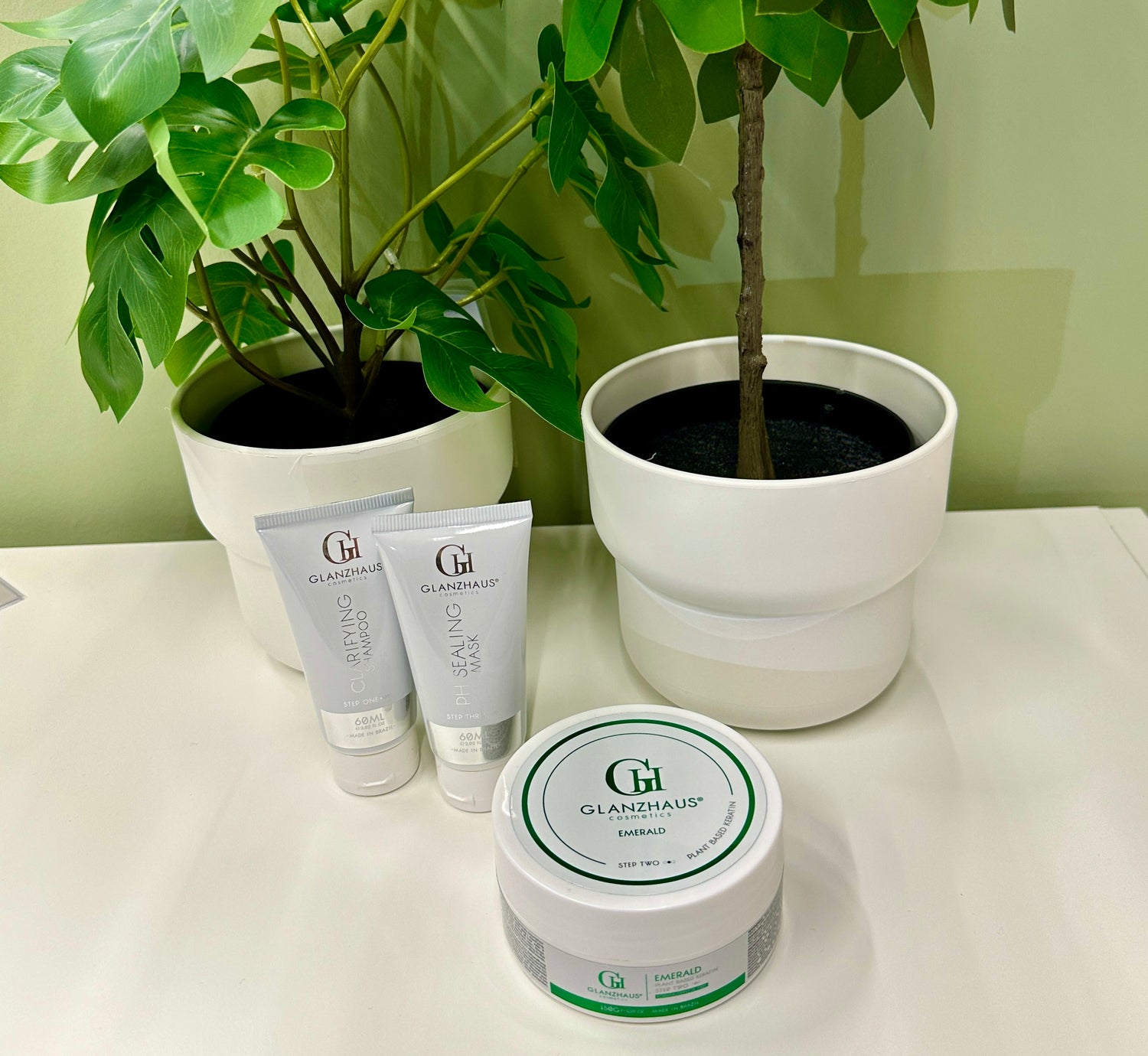 Entdecken Sie die Kraft des Bio-Keratins mit unserem Emerald Kit