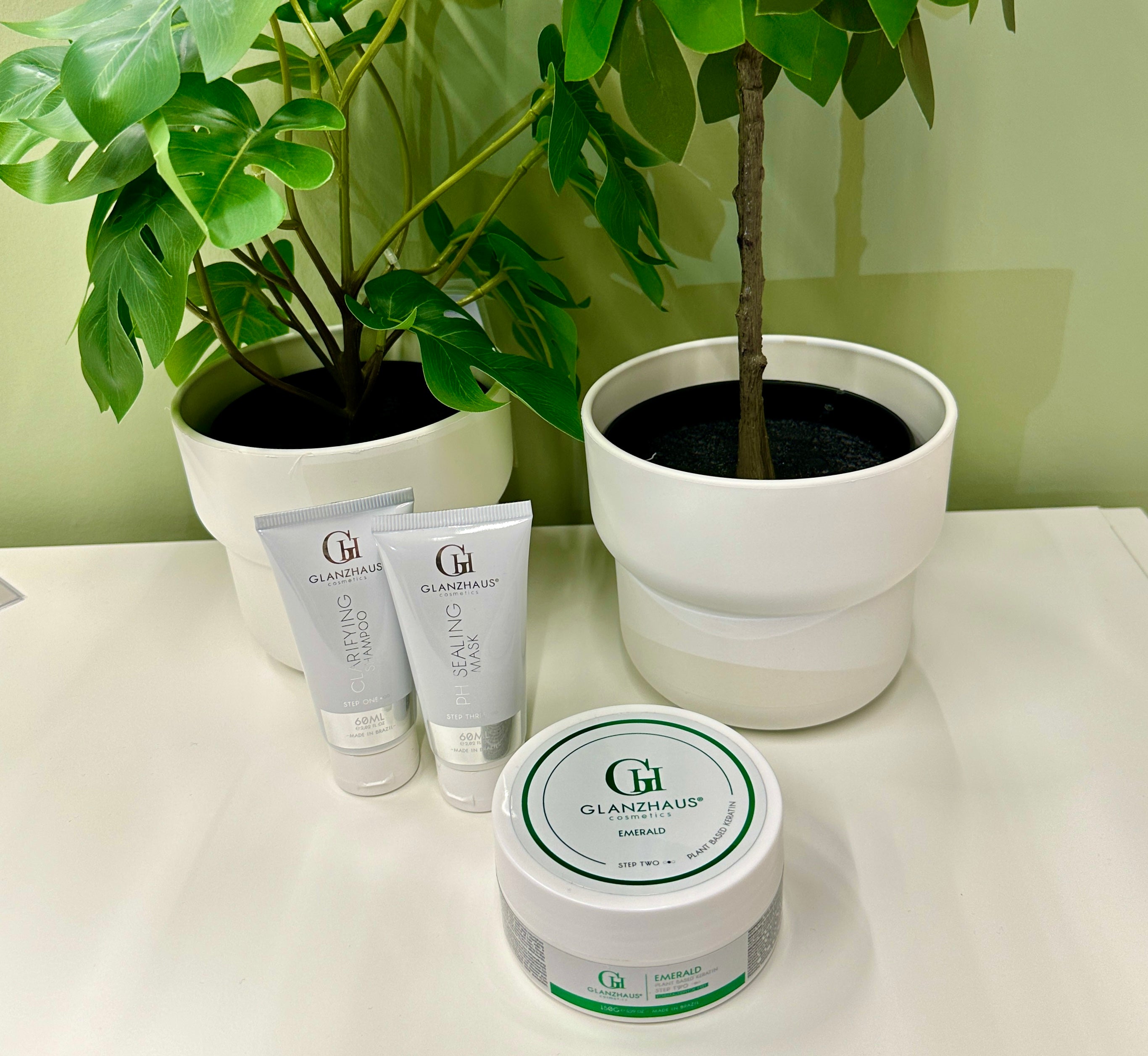 Entdecken Sie die Kraft des Bio-Keratins mit unserem Emerald Kit